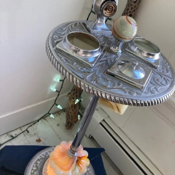 Vintage Smoking Stand with Light-up Base - Picture 5 of 9